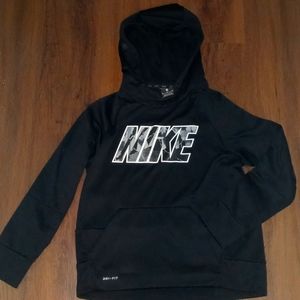 Brand new Nike Dri-FIT hoodie for boys size medium with camo in the Nike label